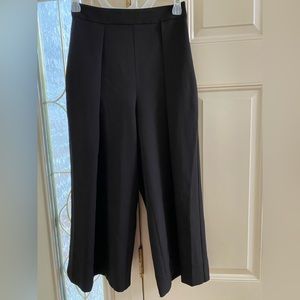 M? Brand. Size small. Midi pants
